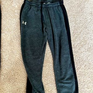 XL Dark Gray & Black Under Armour Joggers